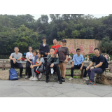 凝心聚力，登高望远！深圳嘉鸿员工周末登凤凰山